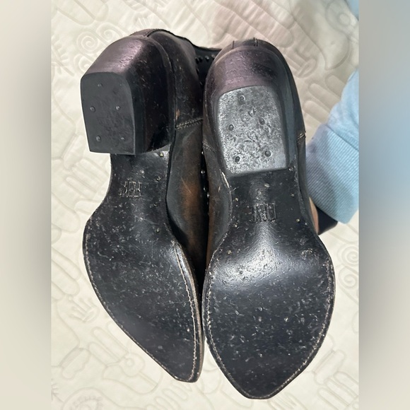 NIB Frye Sacha Stud Chelsea Boots 8.5 Black Western - Picture 7 of 9